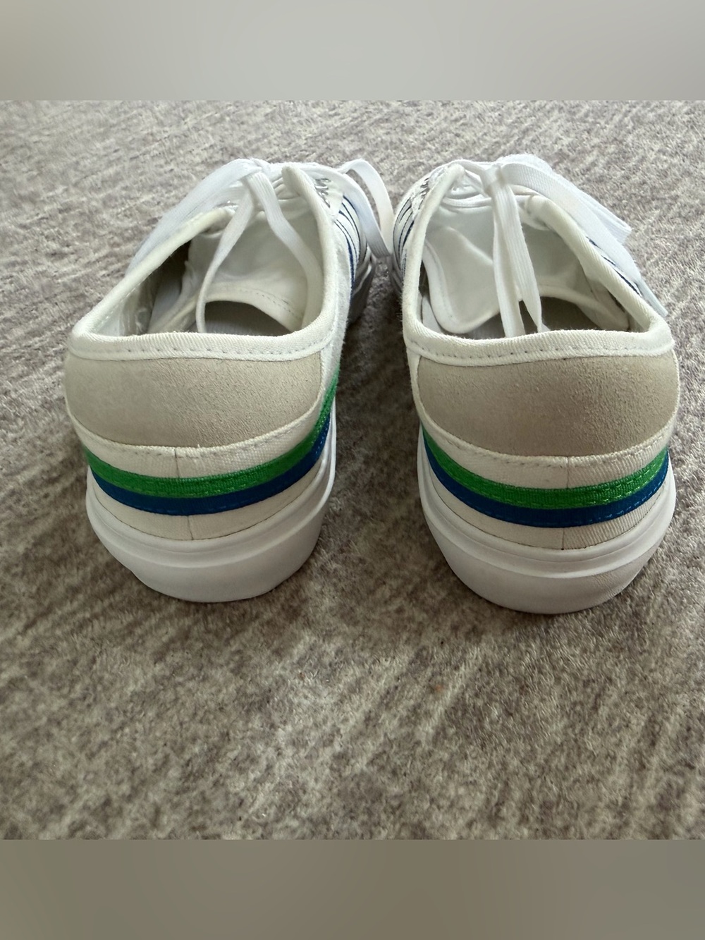Adidas Delpala shoes size 8 (MENS SIZE) - Picture 5 of 9